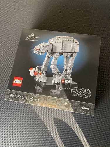 Lego star wars 75440 set - star,